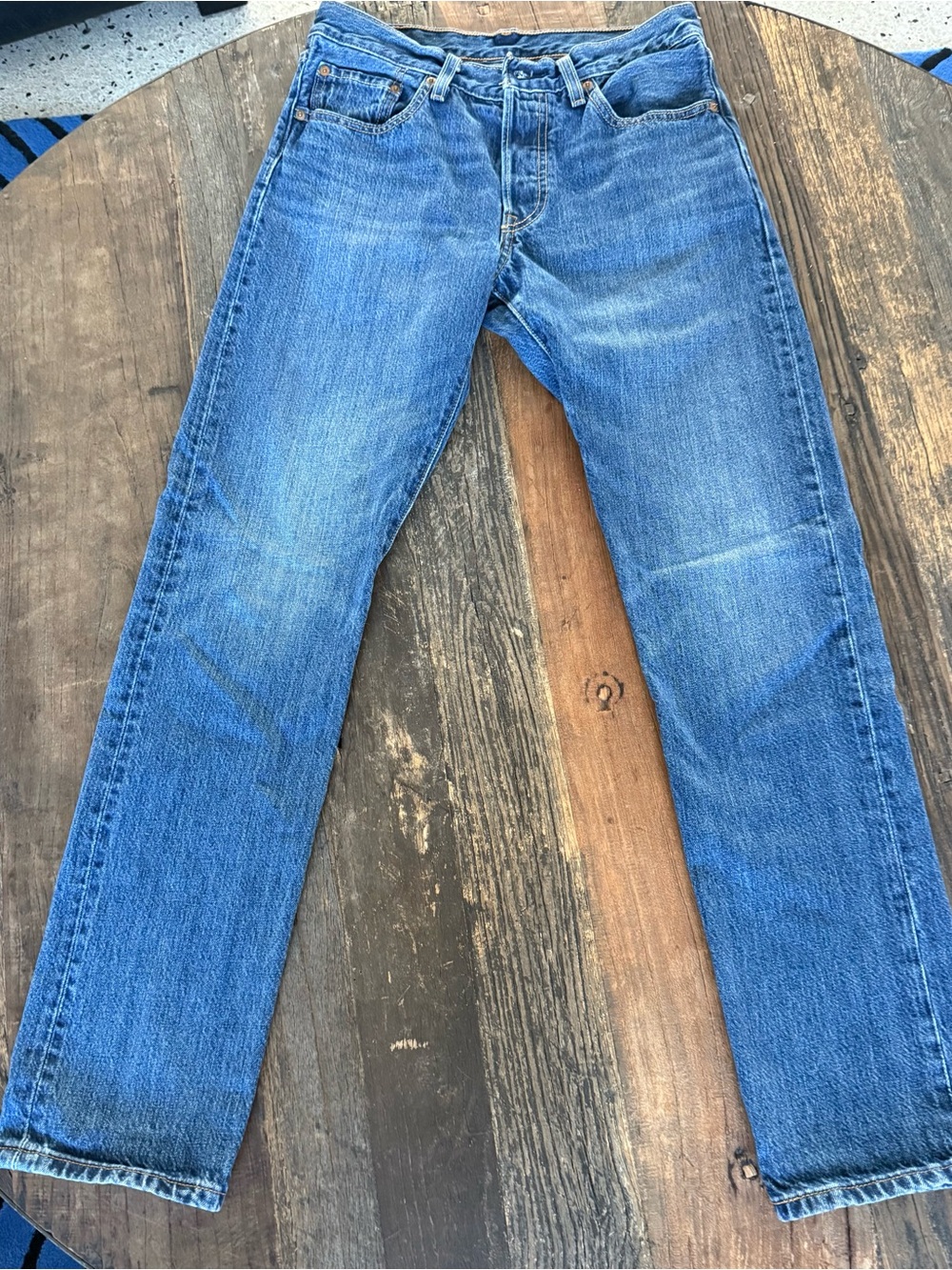 Levi's 501 Straight Leg Jeans in Medium Blue Wash 26x32